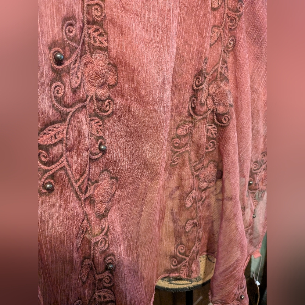 Embroidered Pink Scarf From Ireland - Picture 4 of 12